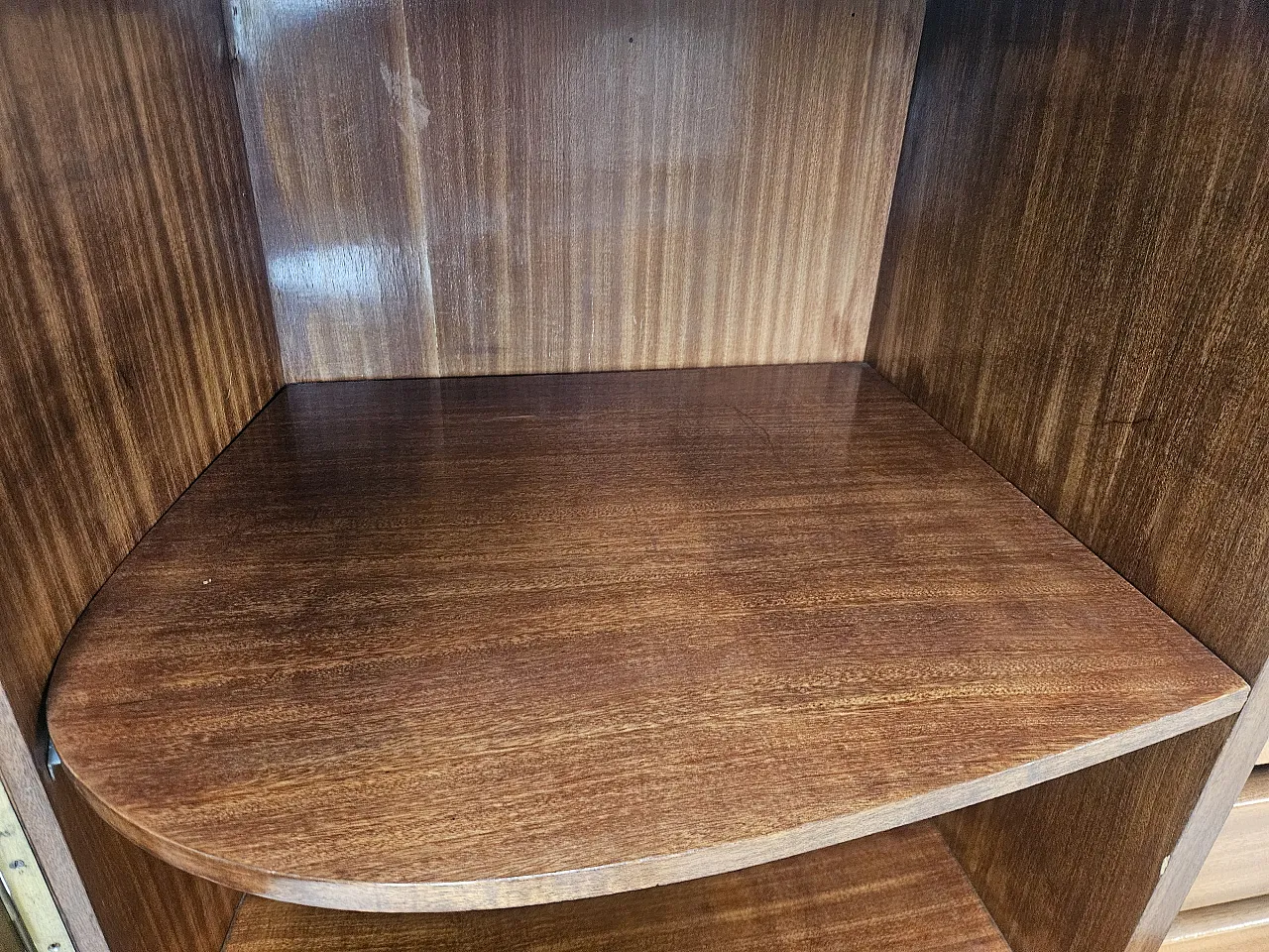 Credenza di Vittorio Dassi in palissandro e vetro nero, 1940 17