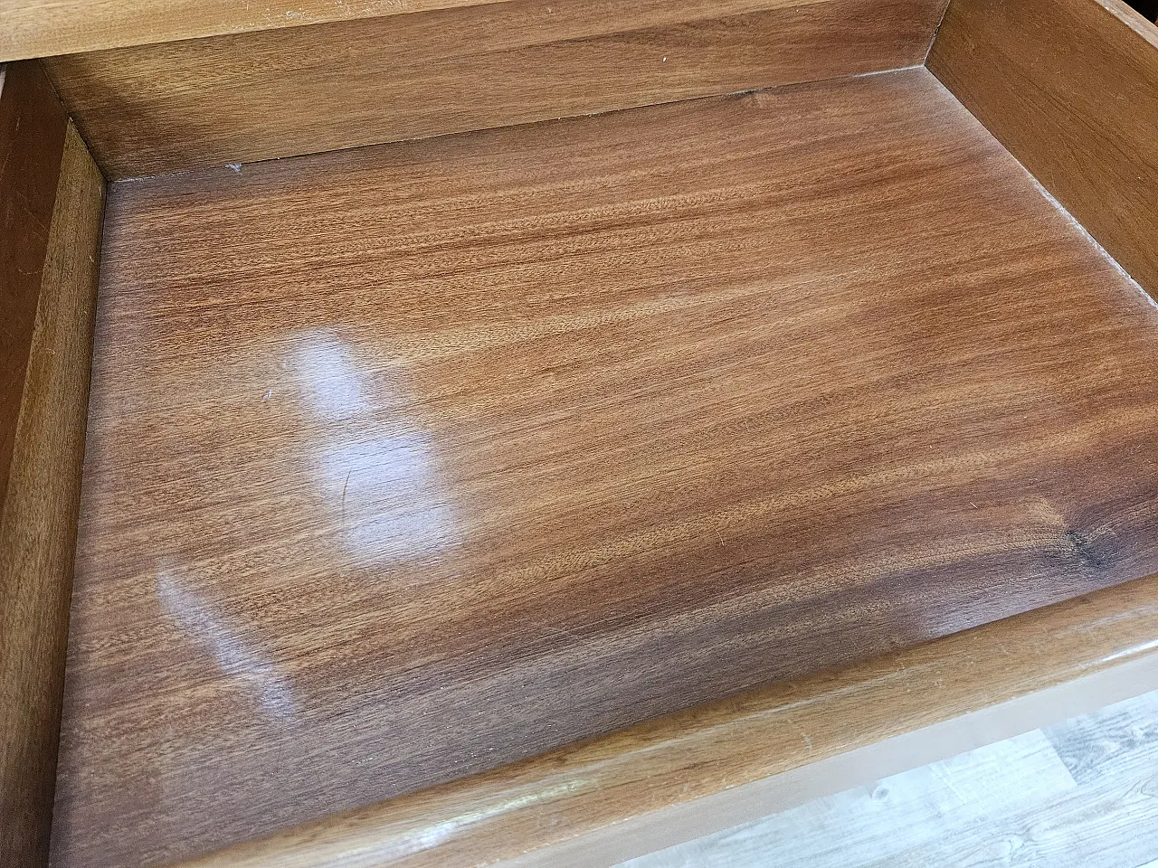 Credenza di Vittorio Dassi in palissandro e vetro nero, 1940 25