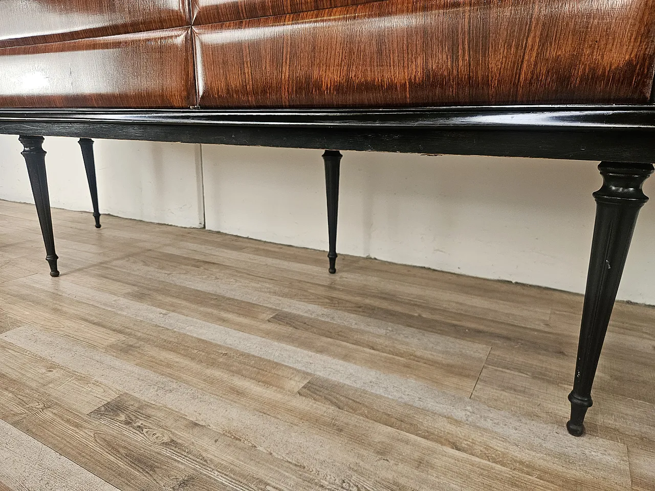 Credenza di Vittorio Dassi in palissandro e vetro nero, 1940 34