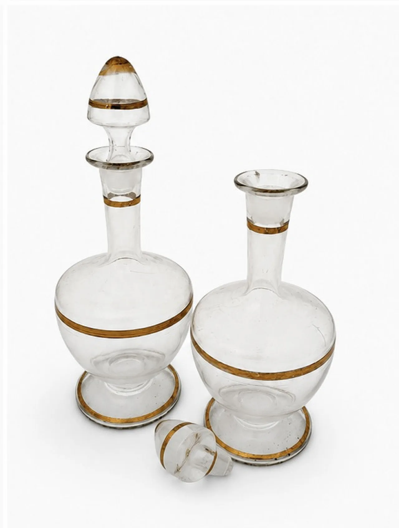 Pair of glass decanters with gold thread, 20th century 4