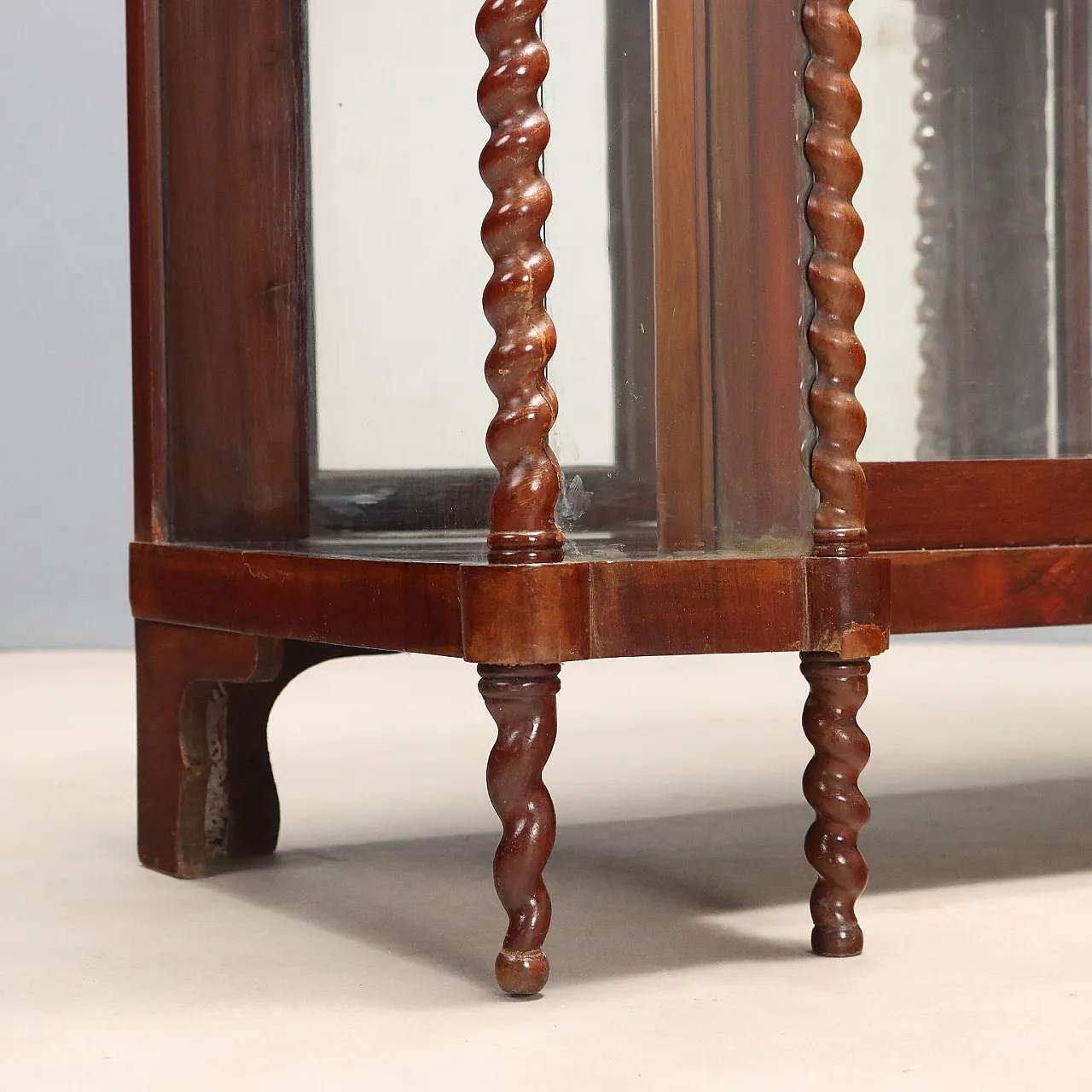 Louis Philippe display cabinet in mahogany, 19th century 9