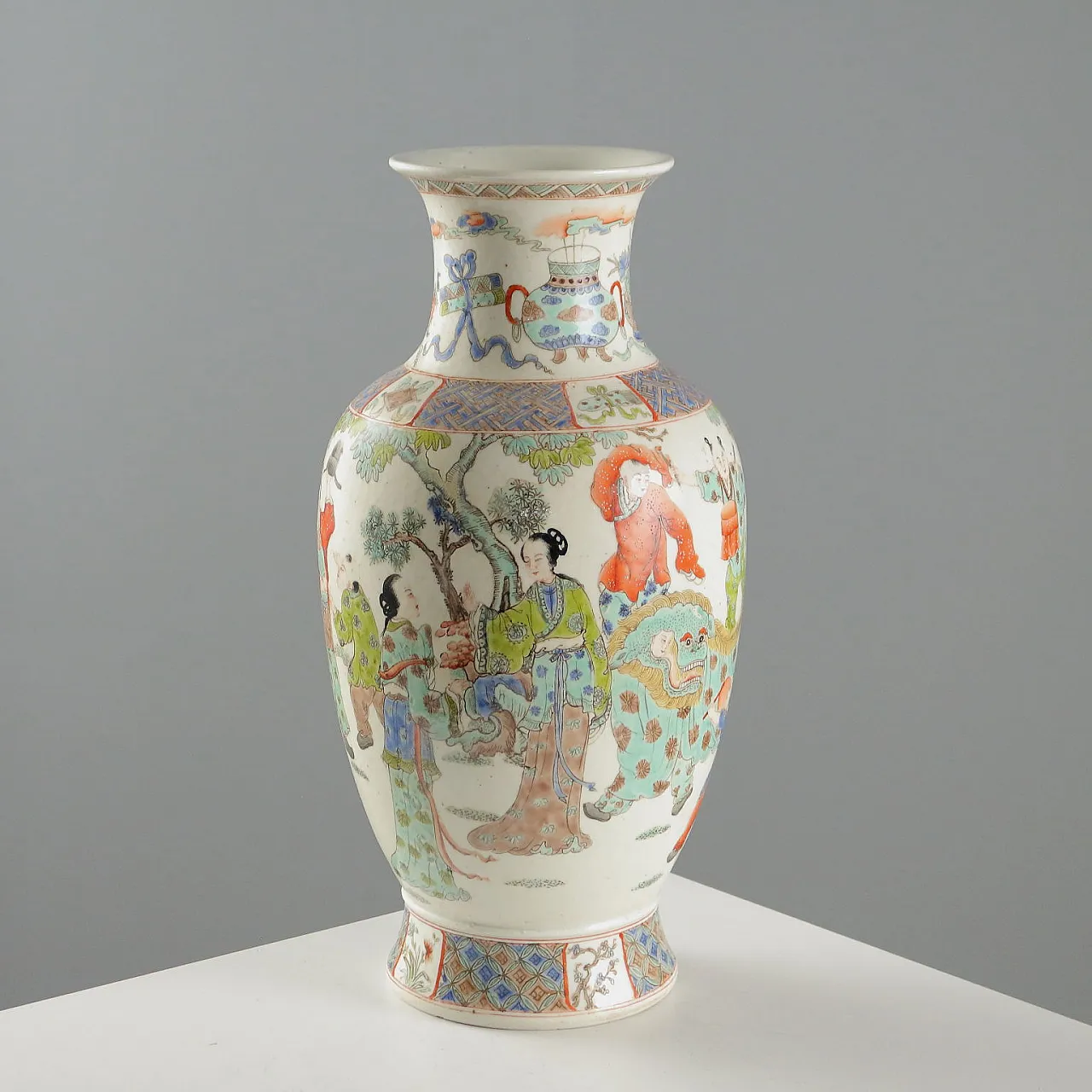 Vaso a Balaustro in porcellana, '900 1