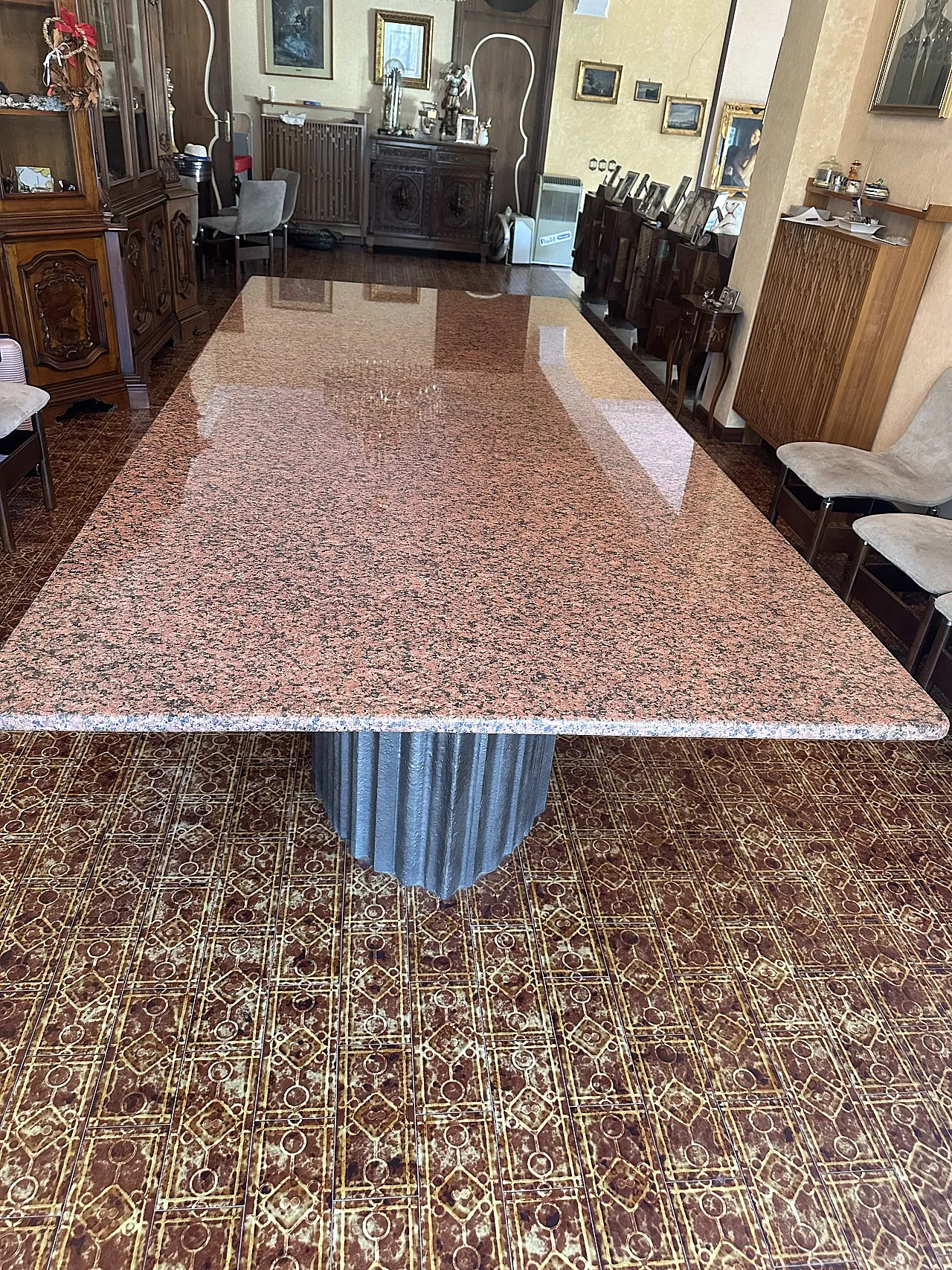 Large Brutalist pink marble dining table by Max Papiri, 1970s 3