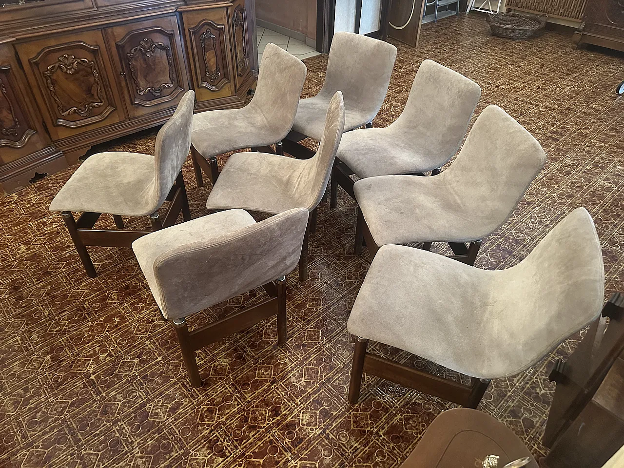 8 Chelsea chairs by Vittorio Introini for Saporiti Italia, 1970s 1