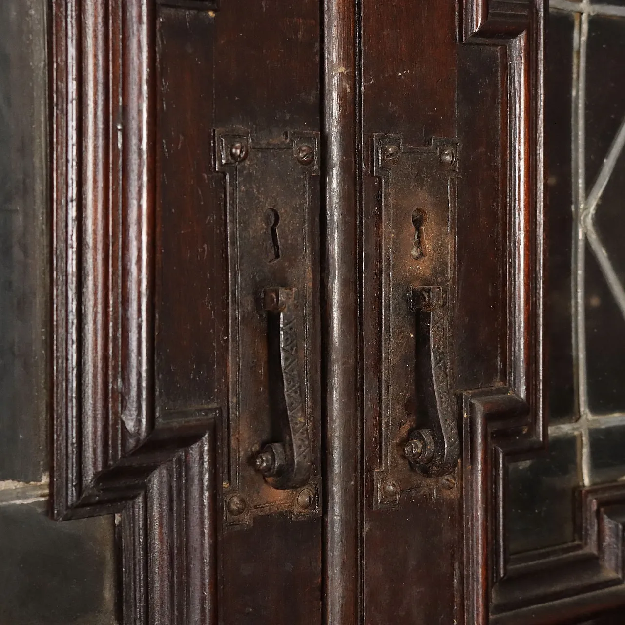 Neo Renaissance style showcase in ebonized walnut, 19th century 6