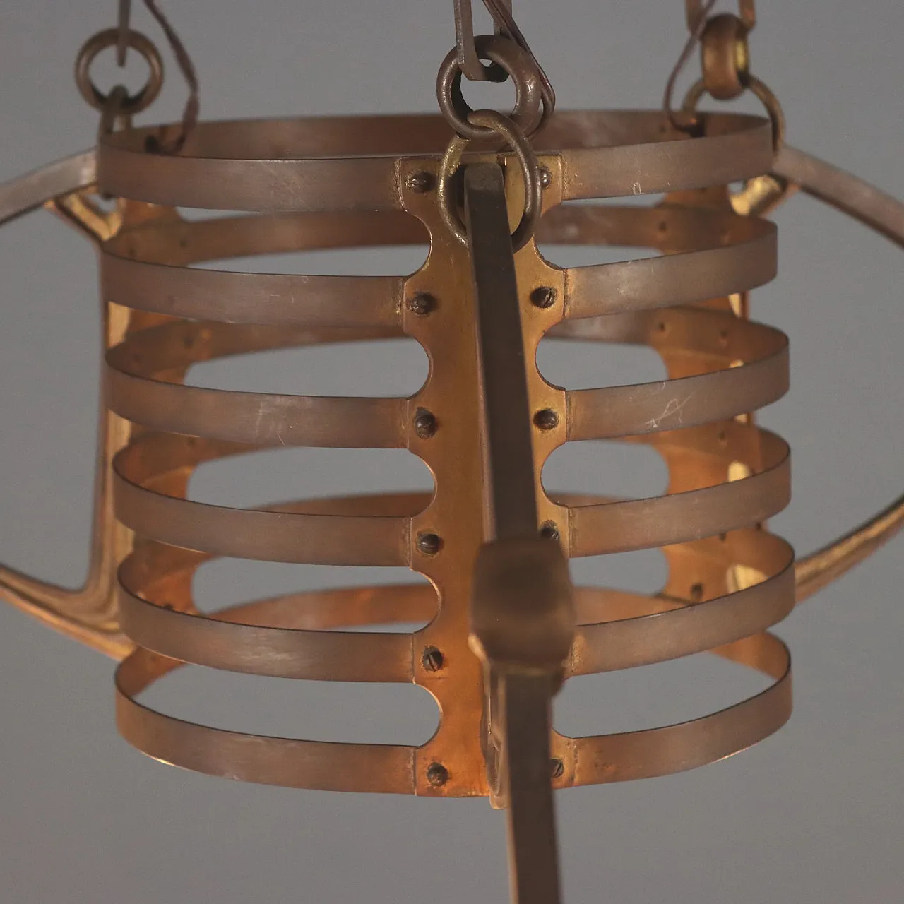 Lampadario Liberty in metallo, '900 5
