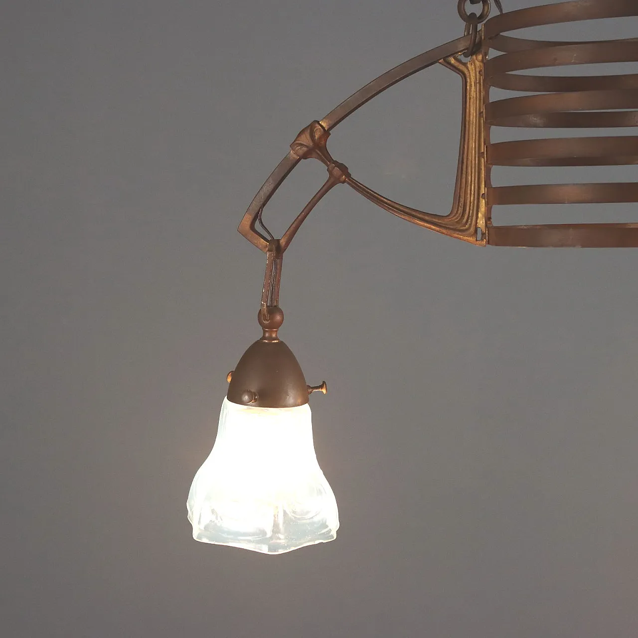 Lampadario Liberty in metallo, '900 6