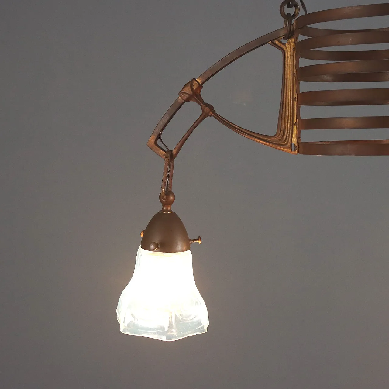 Lampadario Liberty in metallo, '900 7
