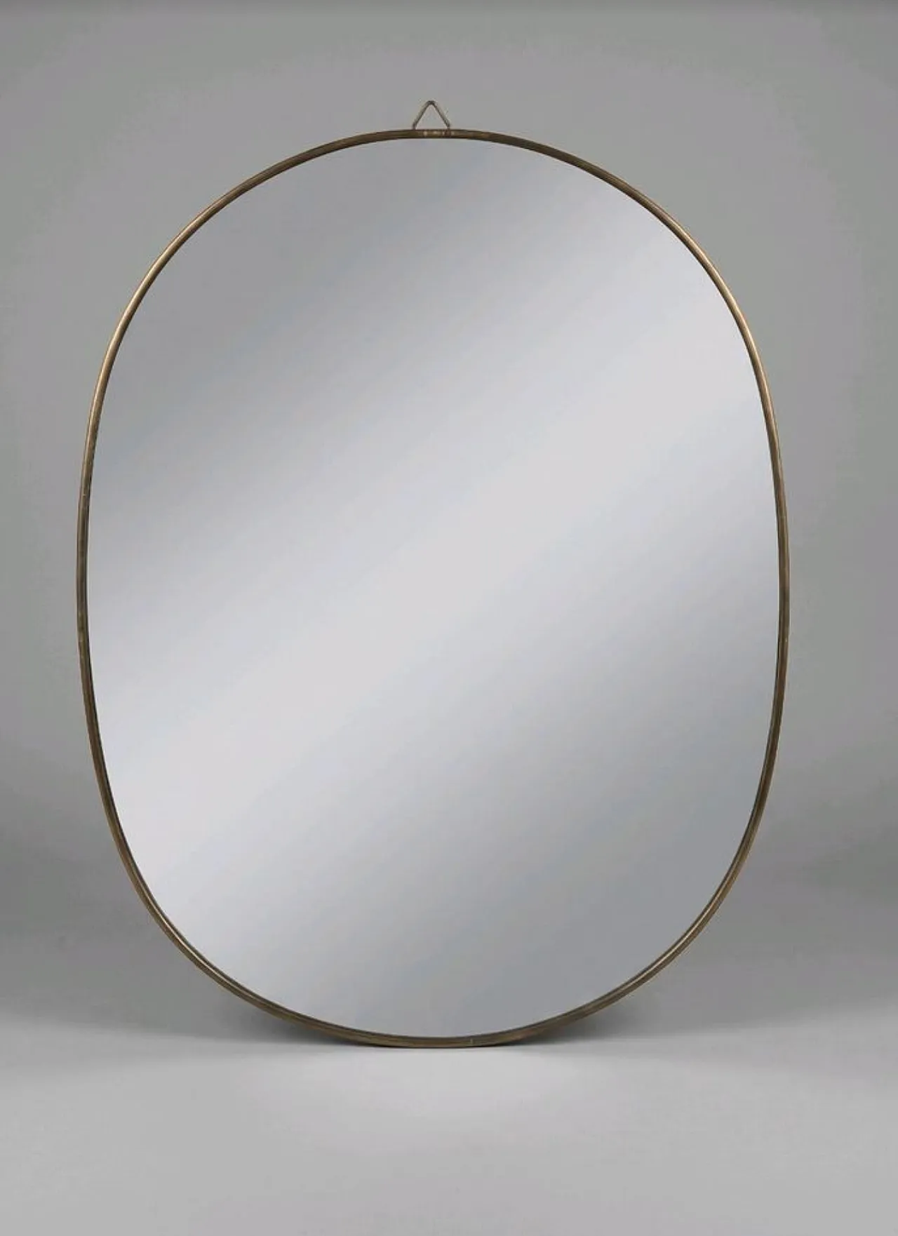 Specchio da parete ovale con cornice in ottone, anni '70 1
