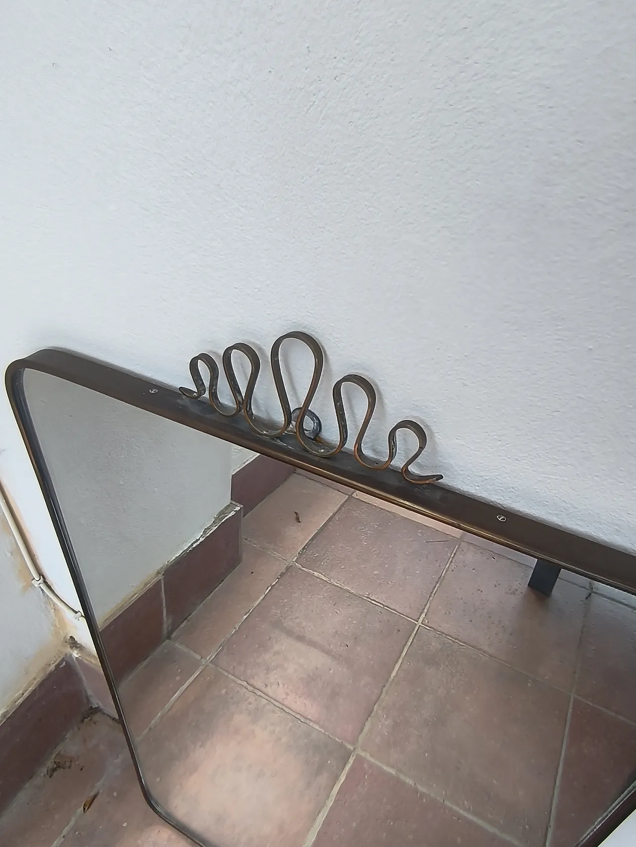 Specchio da parete in stile Gio Ponti con cornice in ottone, anni '40 5