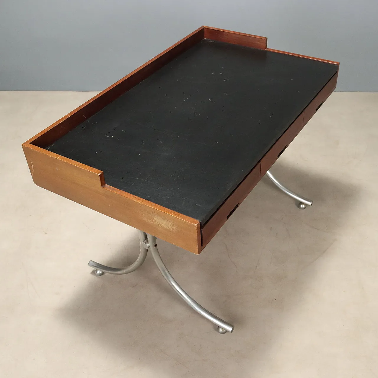 Scrivania di design, anni '70 7