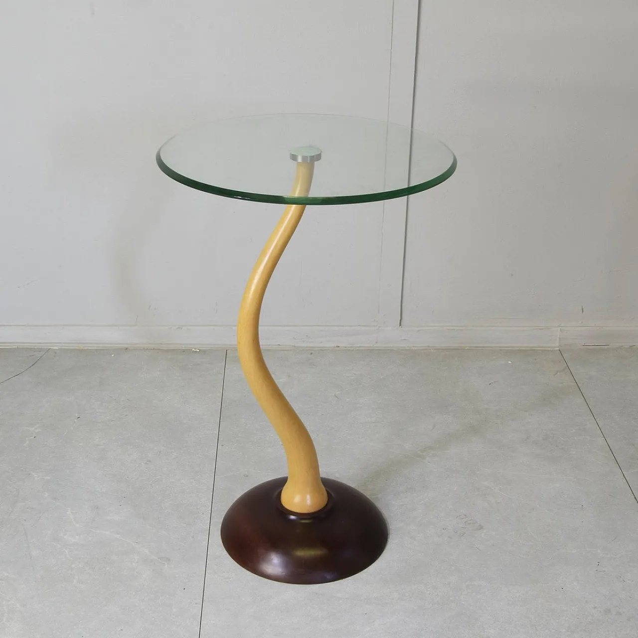 Tavolino scultoreo moderno in faggio e vetro rotondo, anni '50 5