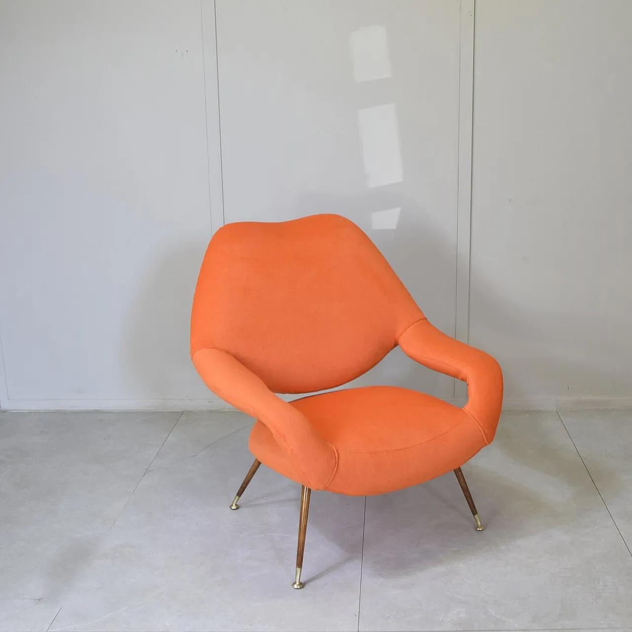 DU 55 armchair in walnut and brass by Gastone Rinaldi for Rima, 1950s 3