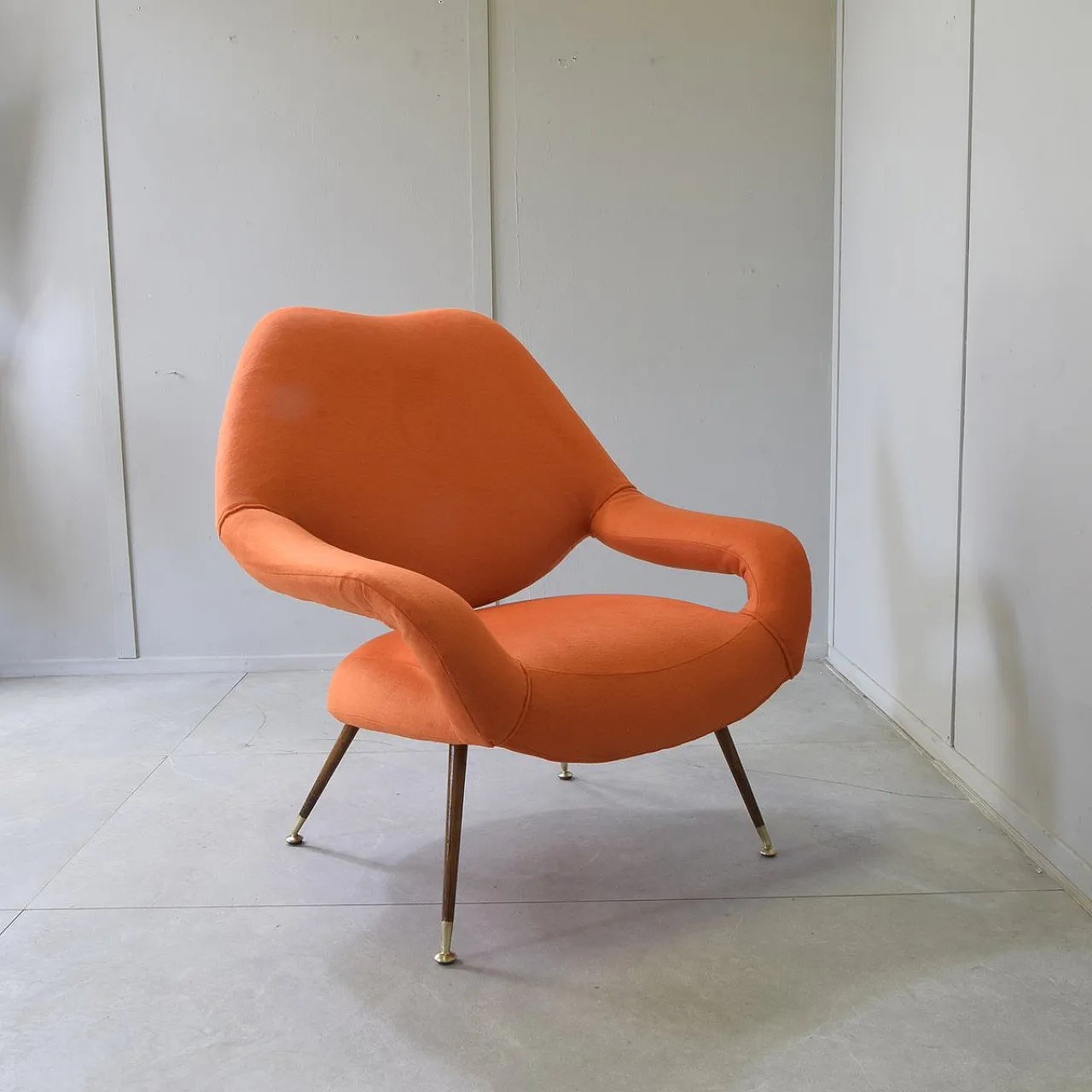 DU 55 armchair in walnut and brass by Gastone Rinaldi for Rima, 1950s 7