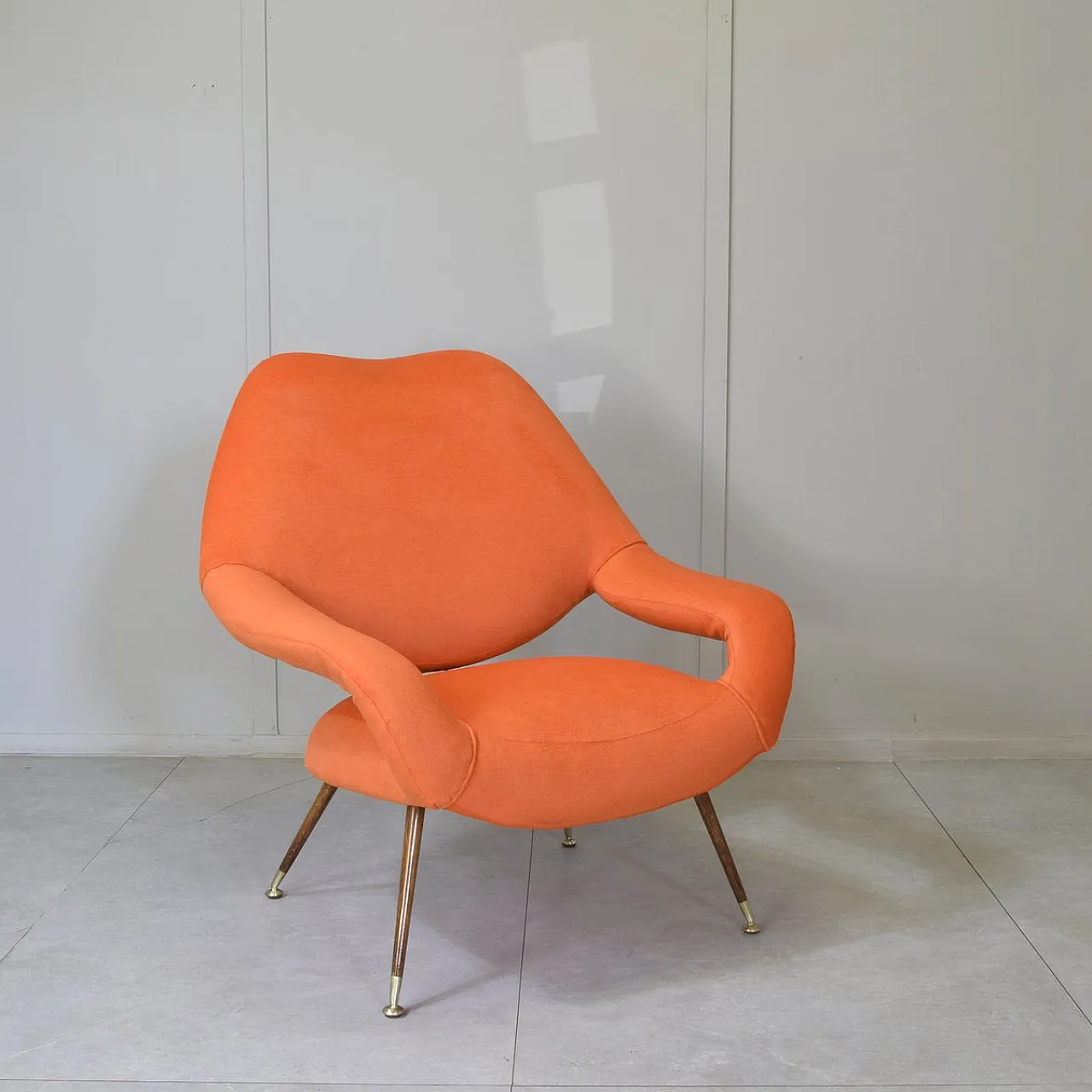 DU 55 armchair in walnut and brass by Gastone Rinaldi for Rima, 1950s 10