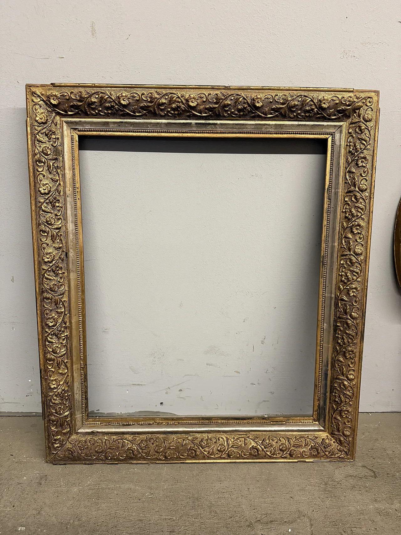 French golden frame, silver wire tablet, 19th century 1