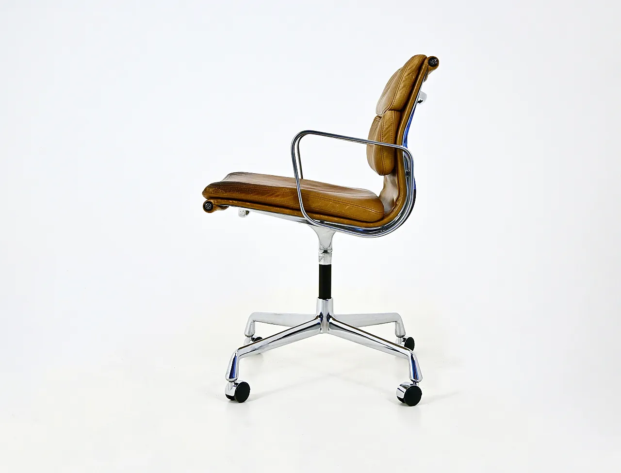Sedia Soft Pad di Charles & Ray Eames per Herman Miller, anni '70 6