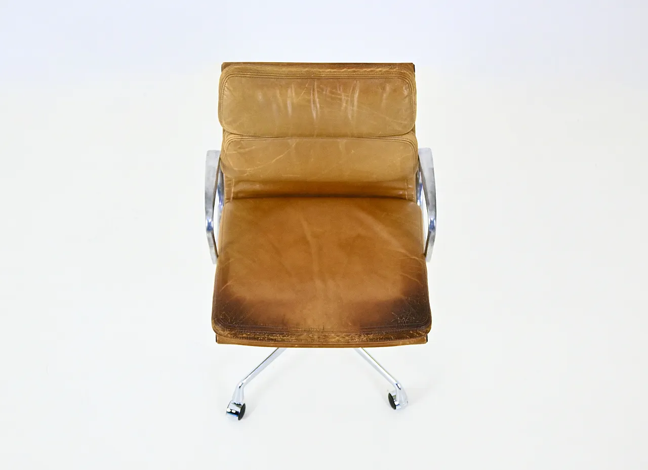 Sedia Soft Pad di Charles & Ray Eames per Herman Miller, anni '70 7