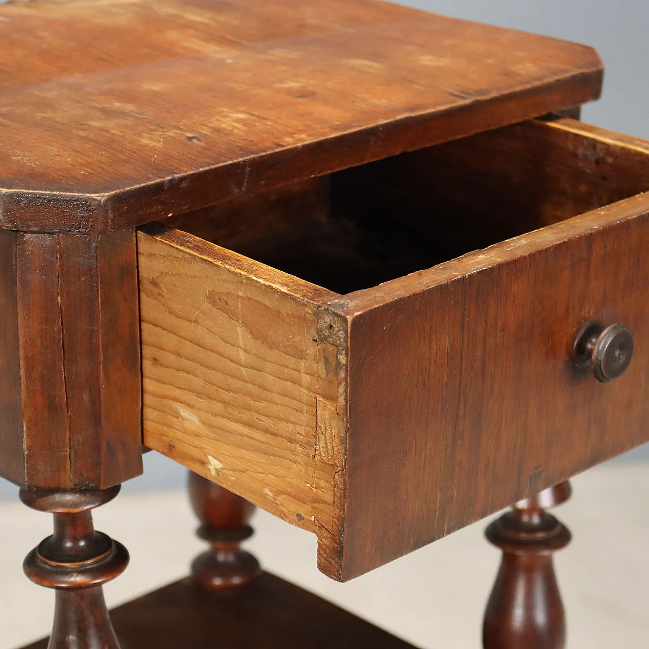 Louis Philippe walnut bedside table, 19th century 5