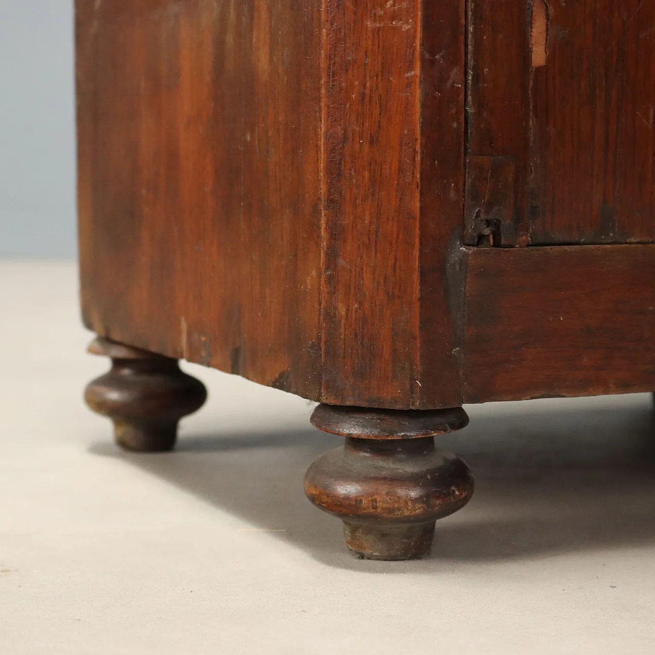 Louis Philippe walnut bedside table, 19th century 7