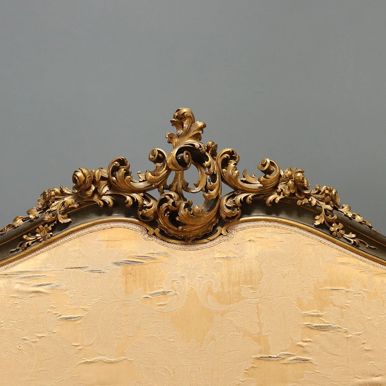 Baroque style sofa in carved wood, 19th century 4