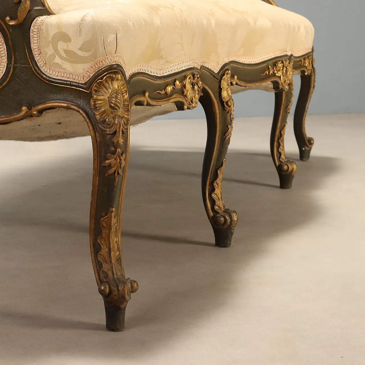 Baroque style sofa in carved wood, 19th century 9