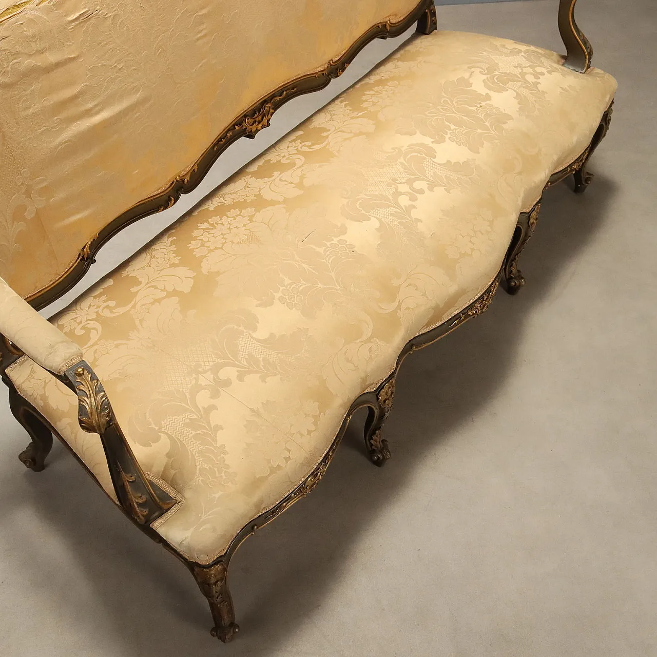Baroque style sofa in carved wood, 19th century 10