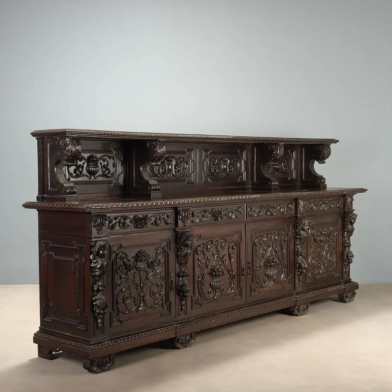 Credenza Neo Rinascimento in noce ebanizzata, '800 1