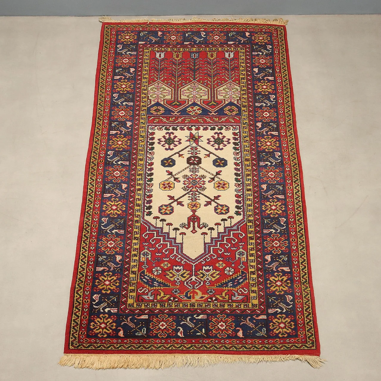 Ladik rug in cotton and wool, 20th century 3