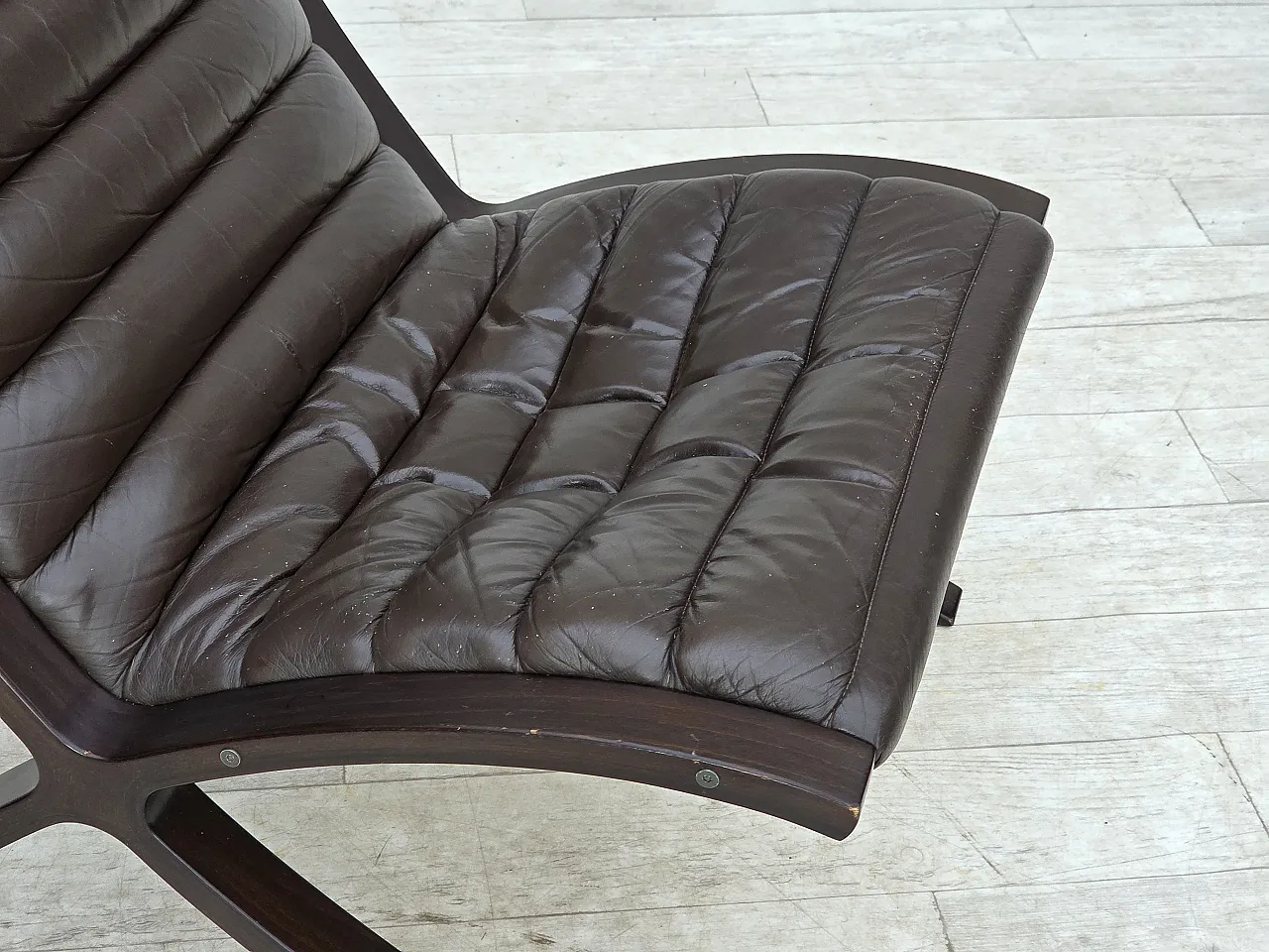 1970s, Danish chair by Peter Hvidt & Orla Mølgaard for Fritz Hansen. 3