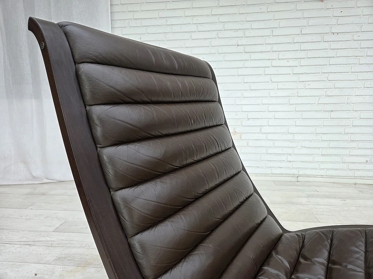 1970s, Danish chair by Peter Hvidt & Orla Mølgaard for Fritz Hansen. 4