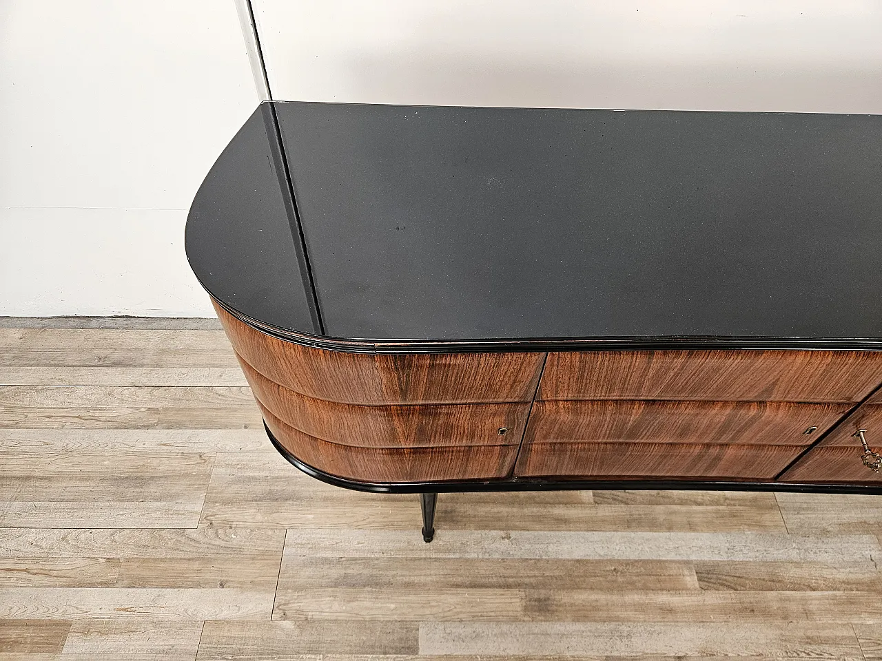Mobile bar sideboard by Vittorio Dassi from the 1950s 4