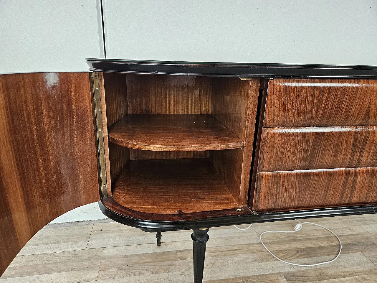 Mobile bar sideboard by Vittorio Dassi from the 1950s 11