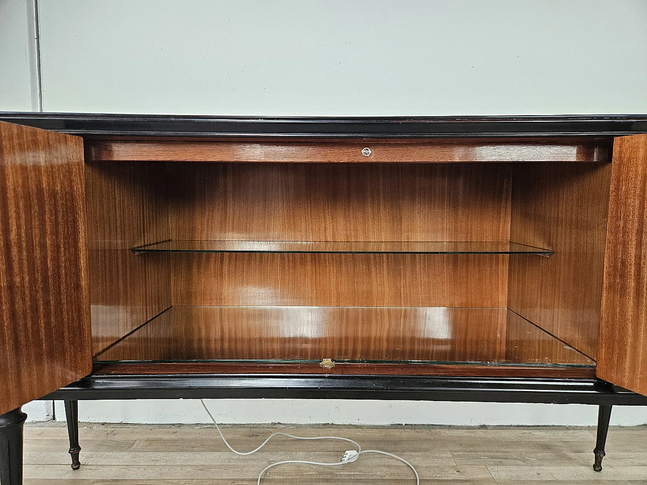 Mobile bar sideboard by Vittorio Dassi from the 1950s 12