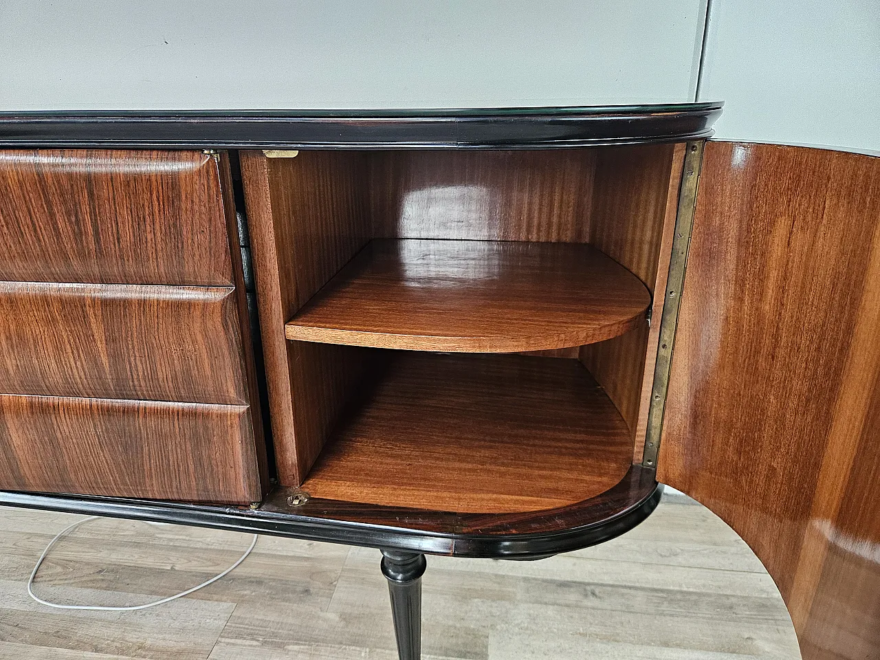 Mobile bar sideboard by Vittorio Dassi from the 1950s 18