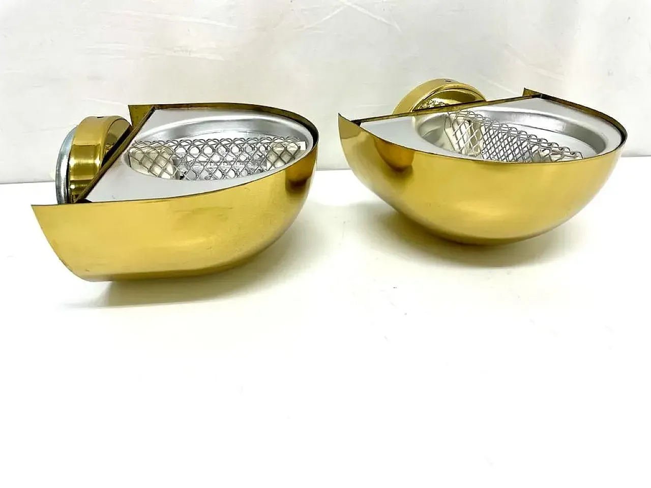 Pair of brass wall lights, 80s 3