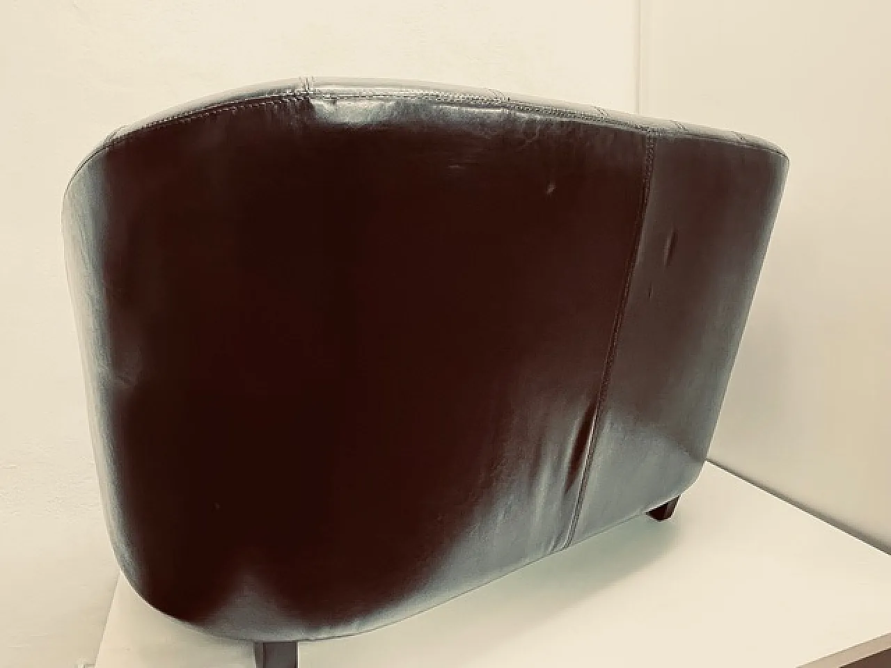Two-seater sofa, in brown skay, 70s 5
