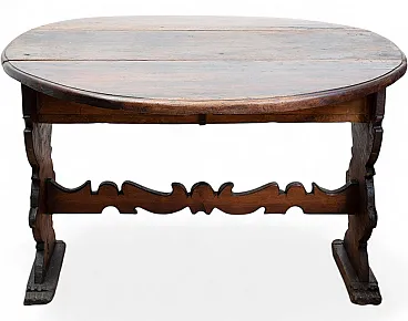 Asse di Coppe table in solid walnut with side flap strips, 17th c.