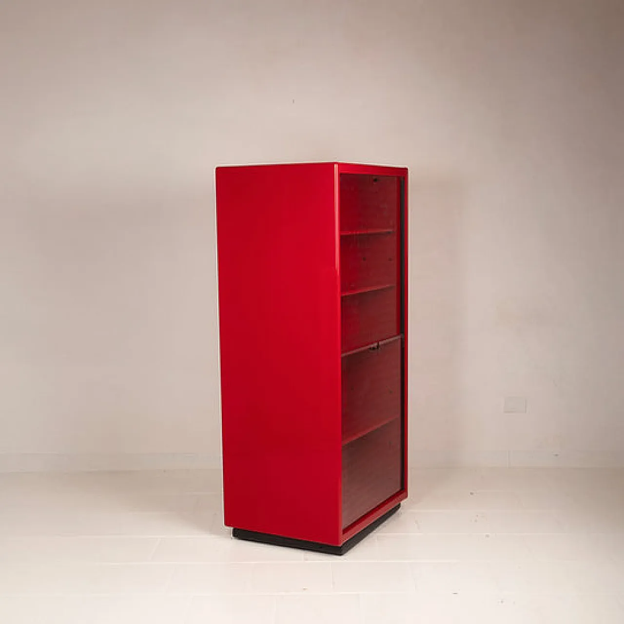 Cini Boeri double-face bookcase in red lacquer by Arflex, 1980s 4