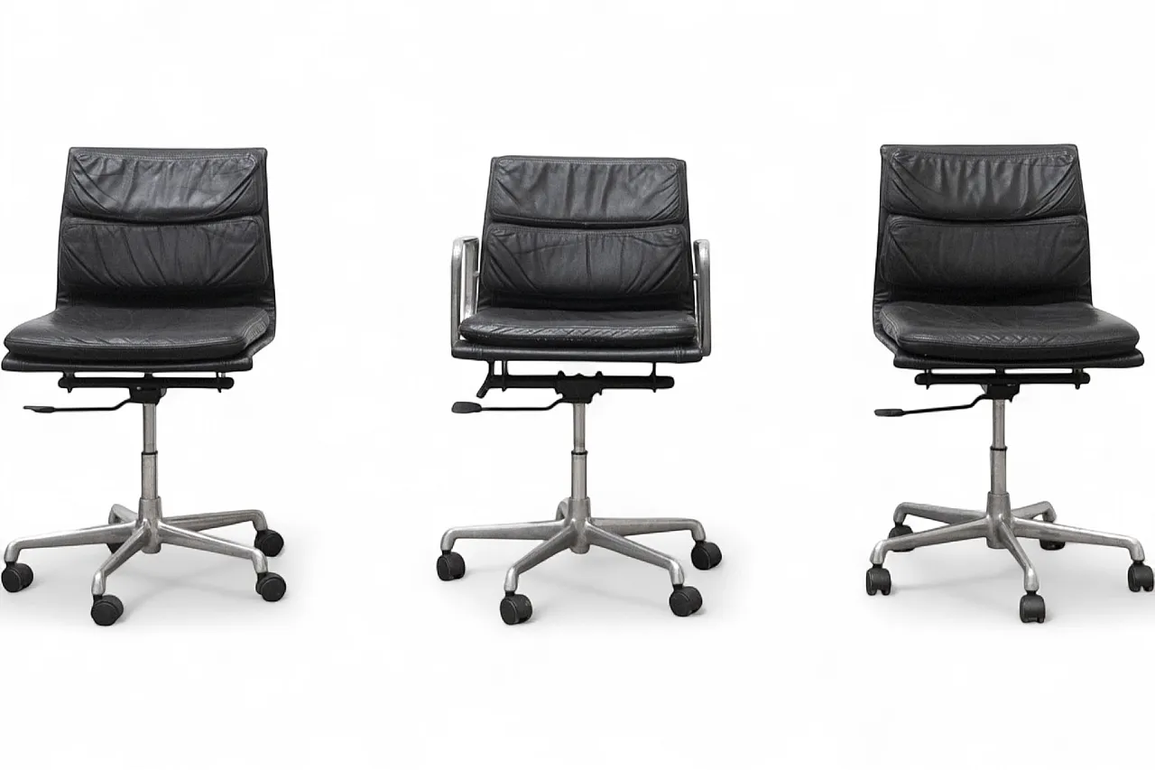 3 Aluminium chairs by Charles & Ray Eames Chairs for ICF, 1970s 29