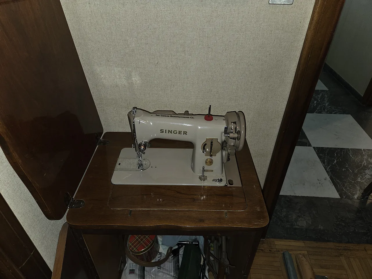 Root cabinet with sewing machine, 1970s 2