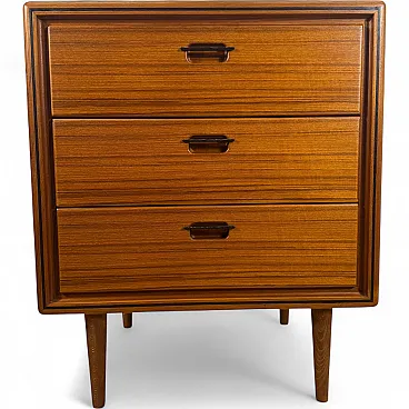 Piccola cassettiera danese in teak a tre cassetti, anni ’60