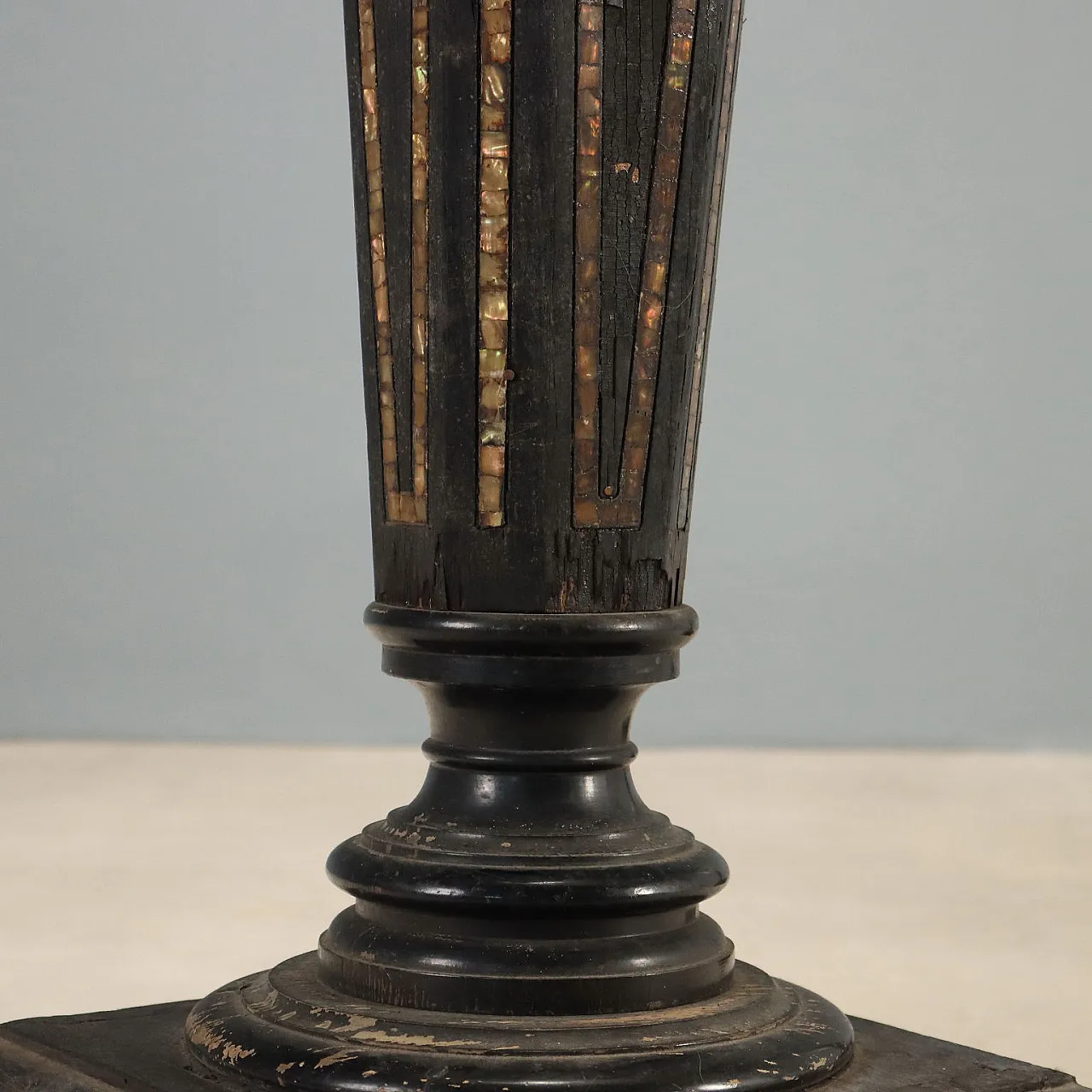 Coppia di colonne porta vaso in legno ebanizzato, '800 7