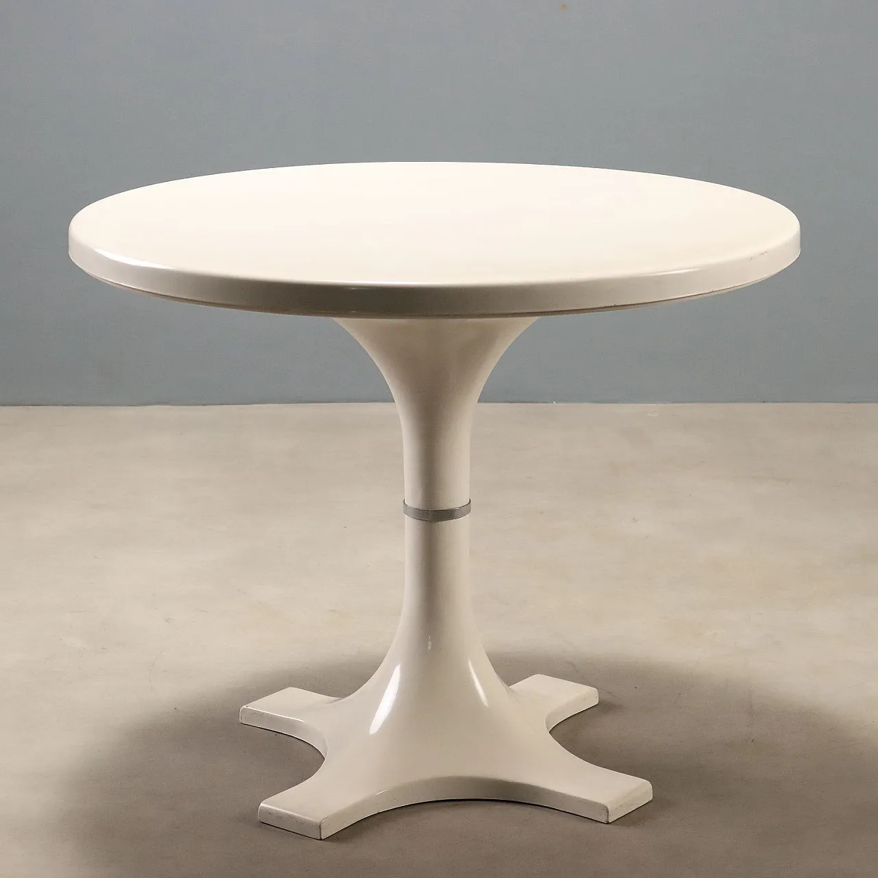 Kartell table, 1960s 1