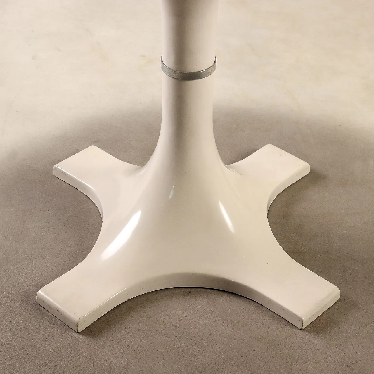 Kartell table, 1960s 6