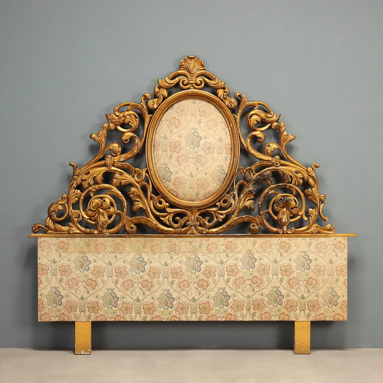 Carved and golden double bed headboard, 19th century 1