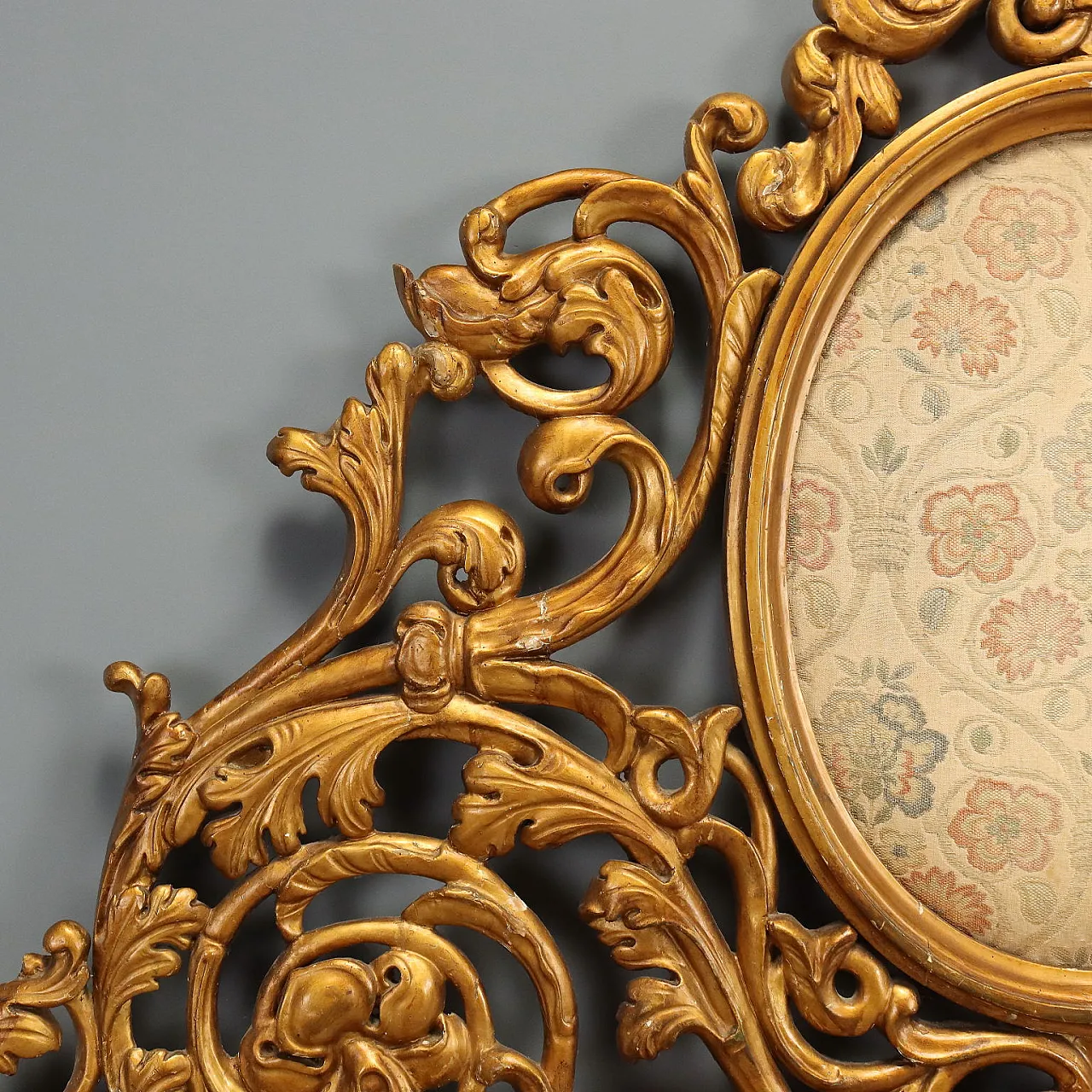 Carved and golden double bed headboard, 19th century 5
