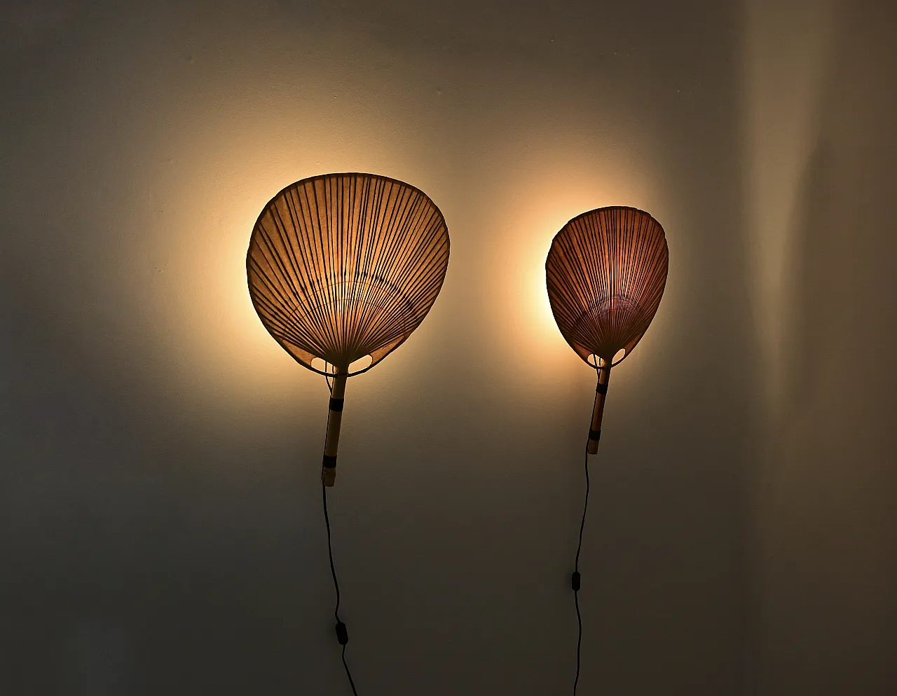 Coppia di lampade da parete “Uchiwa” di Ingo Maurer per M Design, anni '70 4