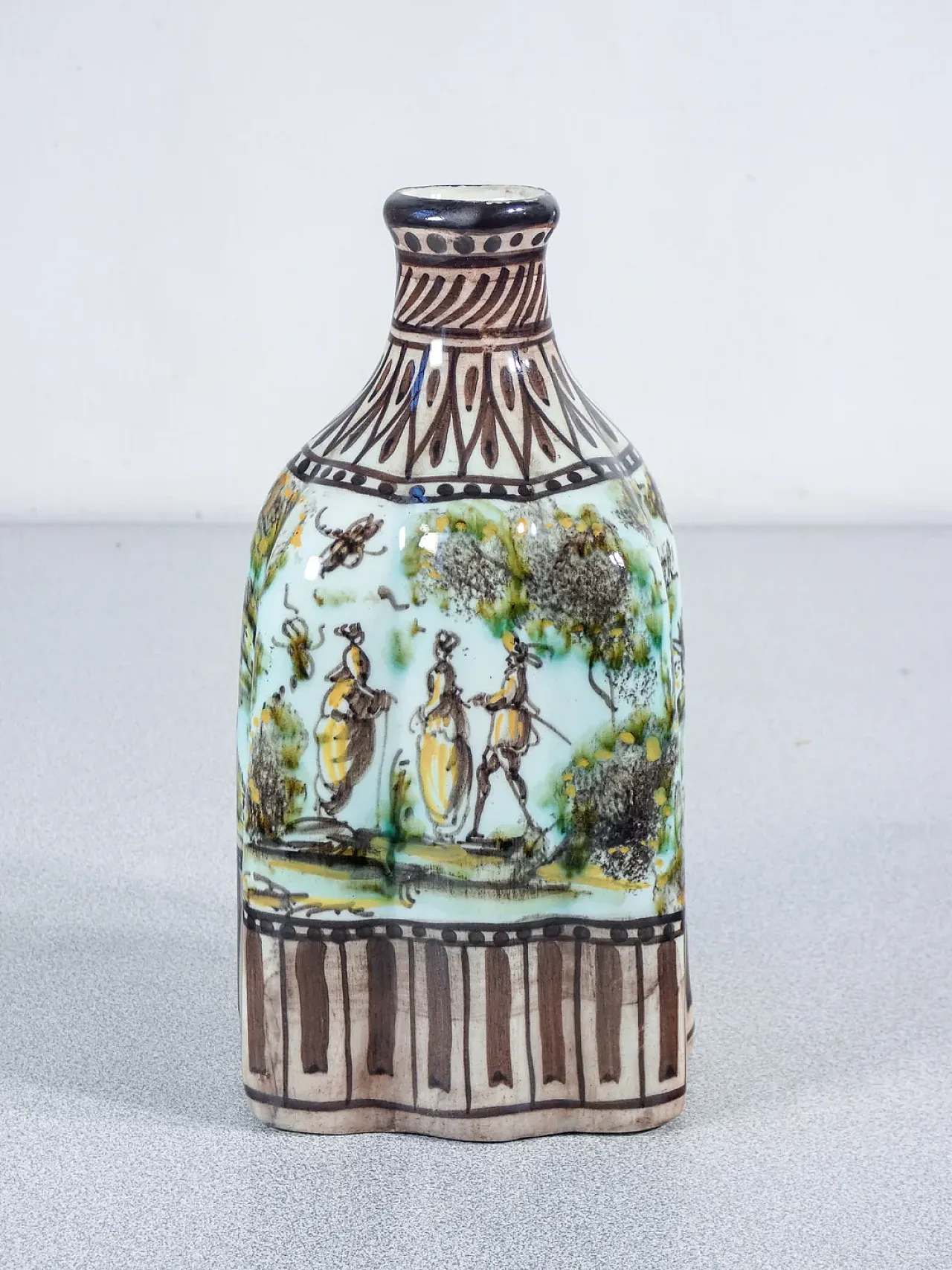 Vaso in maiolica con scene bucoliche e galanti, fine '800 2