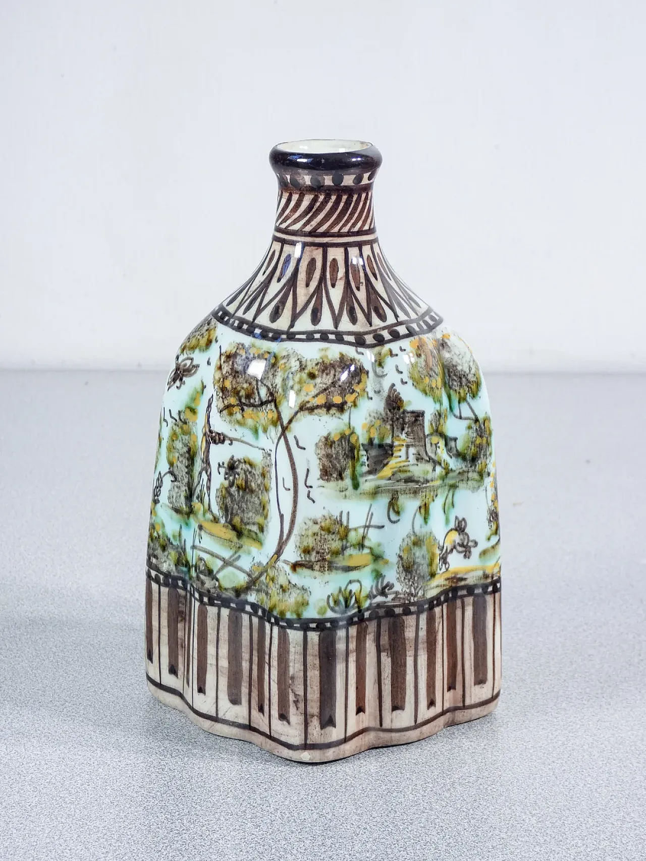 Vaso in maiolica con scene bucoliche e galanti, fine '800 4